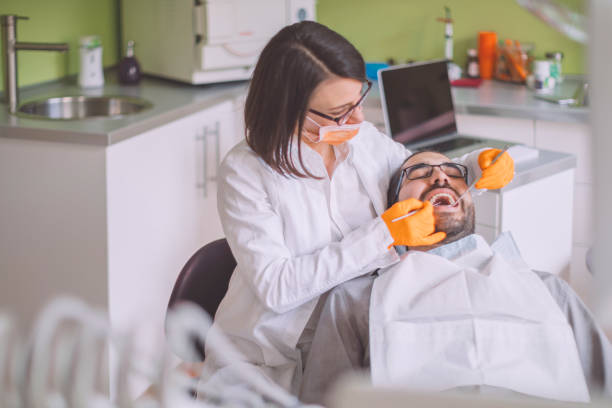 Best Emergency Dentist for Knocked-Out Tooth in Mangonia Park, FL